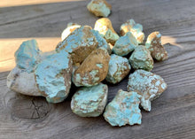 Load image into Gallery viewer, Turquoise Cabochons